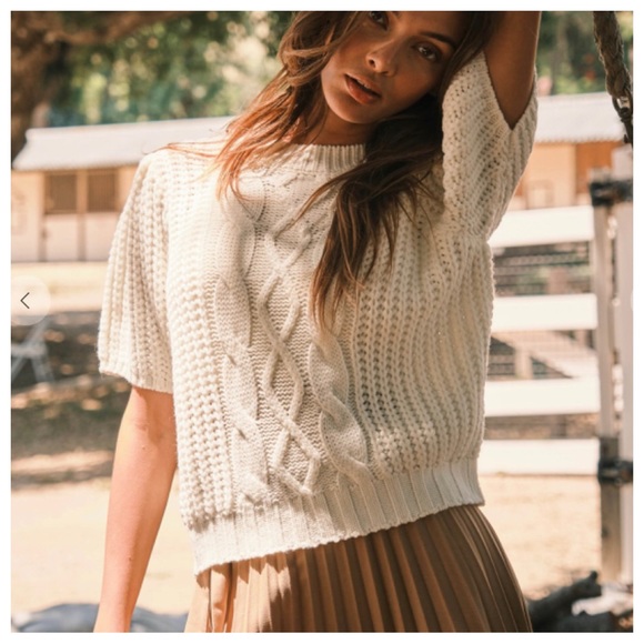 40 Boho Puff Short Sleeve Cable Sweater Top - Picture 2 of 3